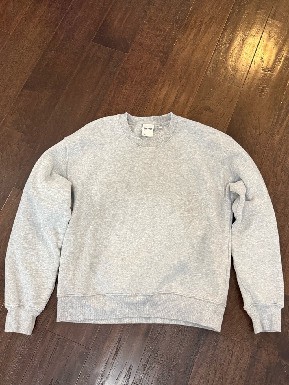NEW Aritzia Perfect Fit Sweatshirt size small Gray